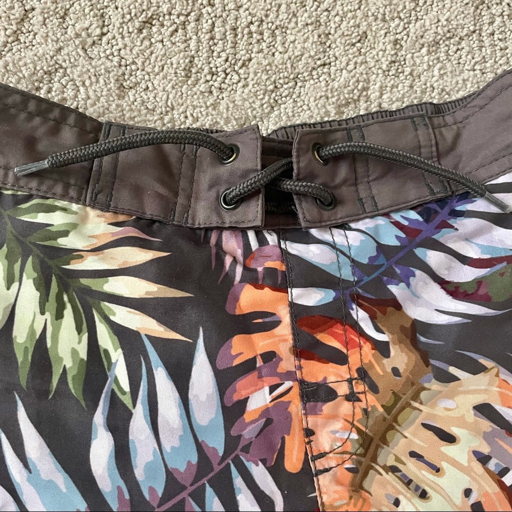 🌴 Gymboree 5-6 Year Swim Trunks - Picture 2 of 7